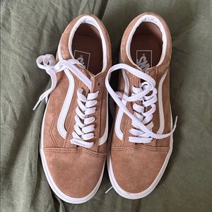 BRAND NEW women’s vans brown suede old skool sneakers